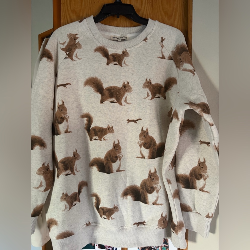 New without Tags SM Wardrobe Squirrel-Print Crewneck Sweatshirt Size XL 26” bust